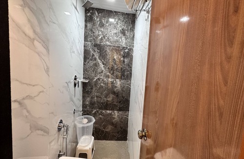 Sakinaka Hotel | Hotel Orchid Inn - Andheri