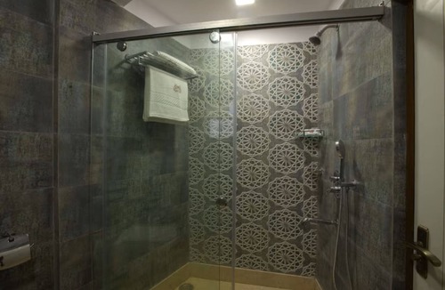 Park Street Hotel | Hotel Orion Crystal
