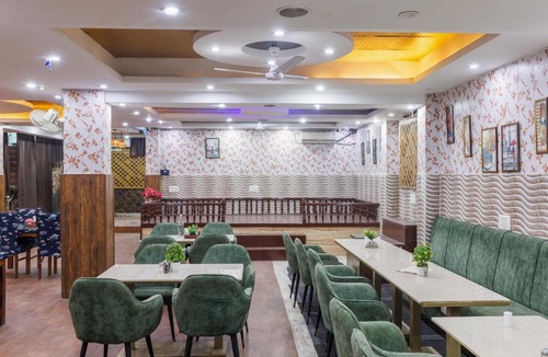 Sector 39 Hotel | Hotel Ornate Residency And Suites