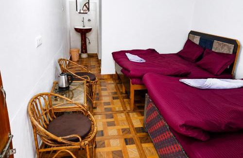 Guptkashi Hotel | Hotel Padam Niwas