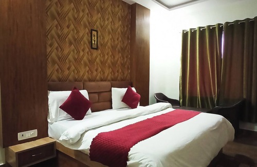 Datia Hotel | Hotel Padma Residency