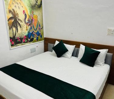 Bathinda Hotel | Hotel park view