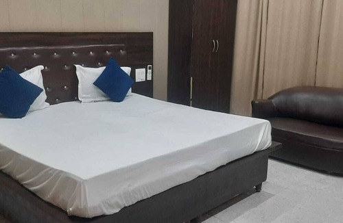 Dharampur Hotel | Hotel Pine View Kasauli