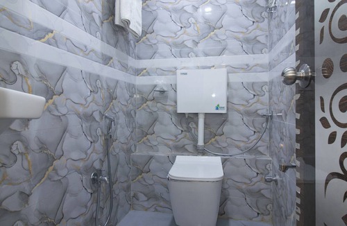 Dahisar East Hotel | Hotel Platinum