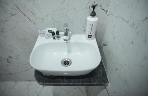 Varanasi Hotel | Hotel PLC Grand