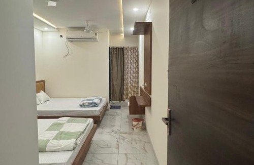 Dewas Hotel | Hotel Prakasham
