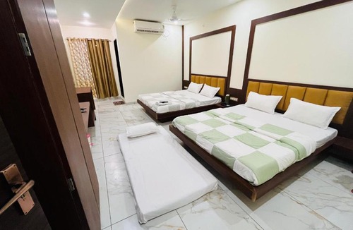 Dewas Hotel | Hotel Prakasham