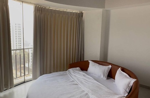 Surat Hotel | Hotel Presidency
