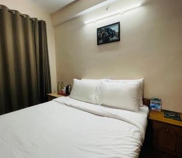Vrindavan Hotel | Hotel Prime - Near Prem Mandir