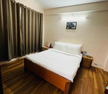 Vrindavan Hotel | Hotel Prime - Near Prem Mandir