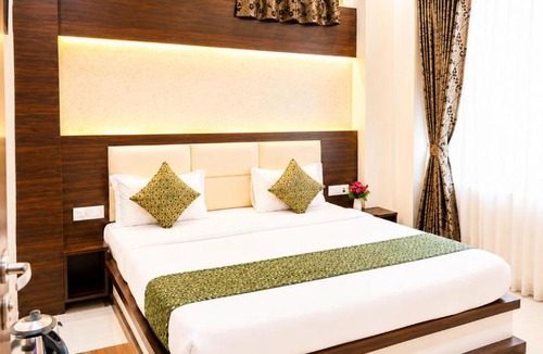 Taj Ganj Hotel | Hotel Prime Taj of Star - #Fully AC Rooms #5 Min Drive to Taj mahal East Gate
