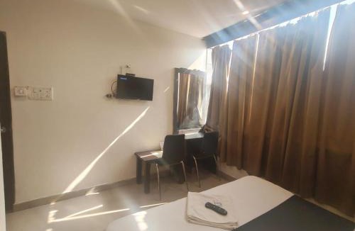 Mohangarh Hotel | Hotel R K International - Near Charbagh Railway Station