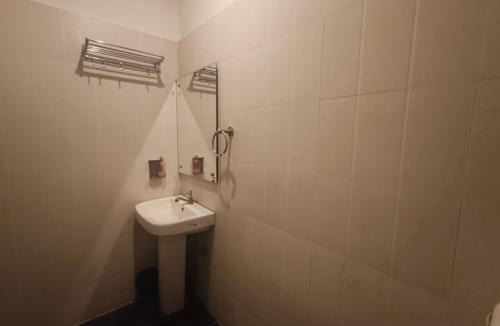Mohangarh Hotel | Hotel R K International - Near Charbagh Railway Station