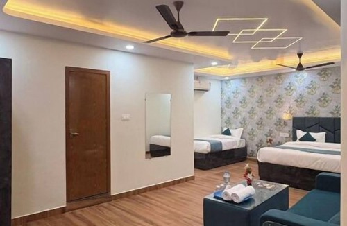 Kanpur Hotel | Hotel Raas Garden