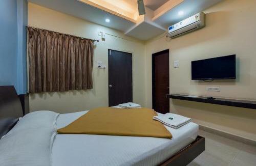 Kolhapur Hotel | Hotel RadhaKrishna-Couple Friendly