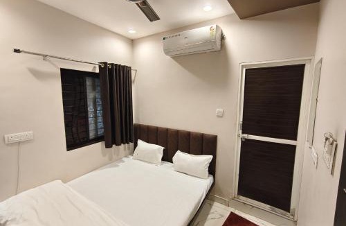 Ujjain Hotel | Hotel Rainbow palace