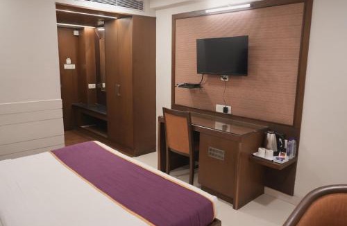 Bhopal Hotel | Hotel Rajhans Regent