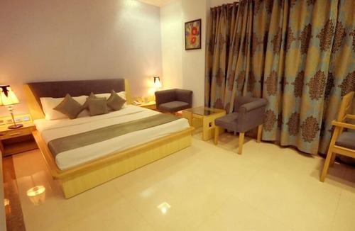 Industrial Area Phase I Hotel | Hotel Rajshree