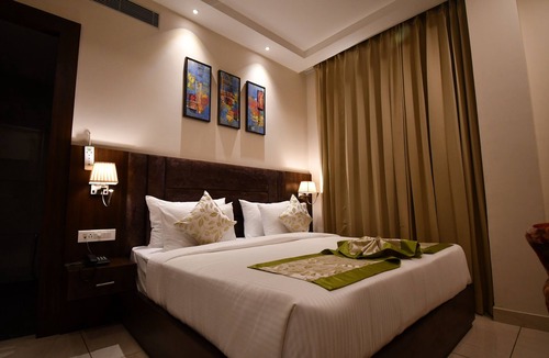 Haridwar Hotel | Hotel Ramaya Inn @ Har Ki Pauri Road