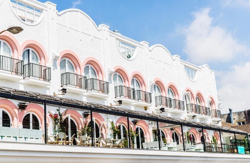 Bondi Beach Hotel | Hotel Ravesis