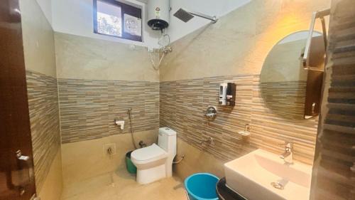 Kushinagar Hotel | Hotel Red Sapphire Kushinagar
