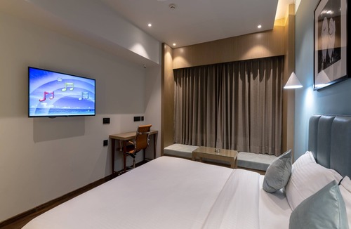 Bhopal Hotel | Hotel Regal Grand