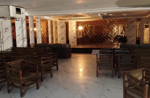 Deoria Hotel | Hotel Renuka Inn A Unite shyam ganga builders