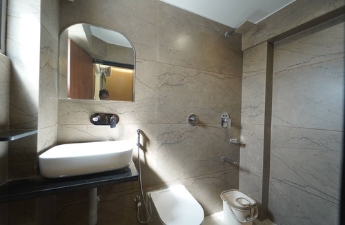 Sayajiganj Hotel | Hotel Repose