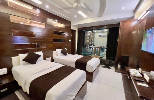 Surat Hotel | Hotel Restinn