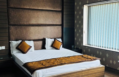 Haldwani Hotel | Hotel Riya Palace