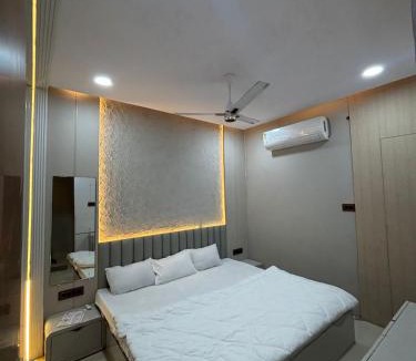 Ujjain House | Hotel RK