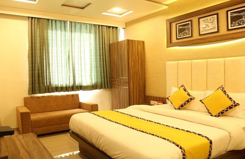 Ahmedabad Hotel | Hotel RK Palace