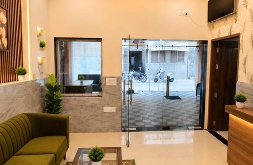 Vrindavan Hotel | Hotel RK Plaza - Rukmani vihaar - #Parking #Best Rated Area #Fully Ac #Prem Mandir #Chaar Dhaam