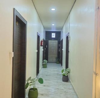 Vrindavan Hotel | Hotel RK Residency Near,Prem mandir,Keli kunj & Bankey bihari Budget hotel in vrindavan