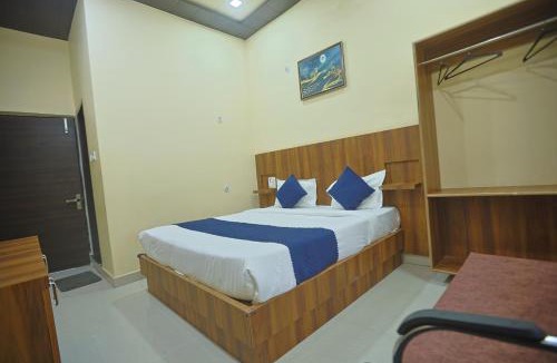 Vrindavan Hotel | Hotel RK Residency Near,Prem mandir,Keli kunj & Bankey bihari Budget hotel in vrindavan