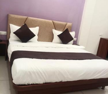 Indore Hotel | Hotel RM INN