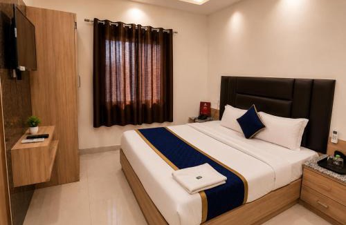 Gwalior Hotel | Hotel Royal Aanandam