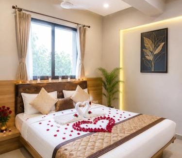 Modasa Hotel | Hotel Royal Blue