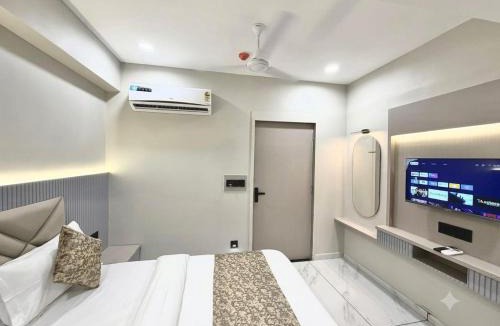 Ahmedabad Hotel | Hotel Royal Empire
