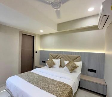 Ahmedabad Hotel | Hotel Royal Empire