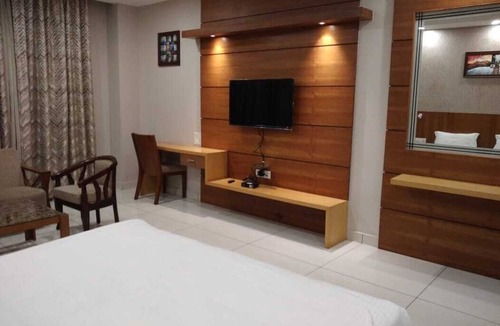 Paonta Sahib Hotel | Hotel Royal Hillton