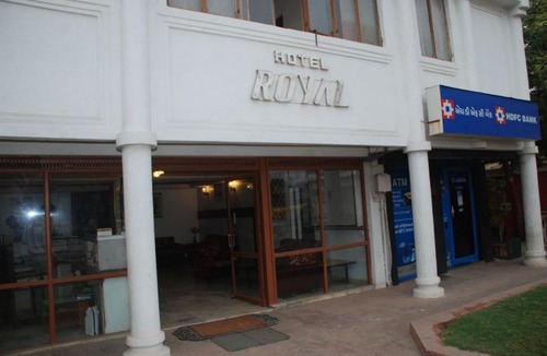 Sarkhej Hotel | Hotel Royal