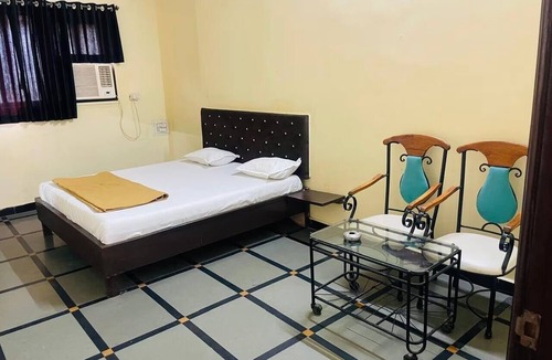 Amarnath House | Hotel Royal Inn Ulhasnagar