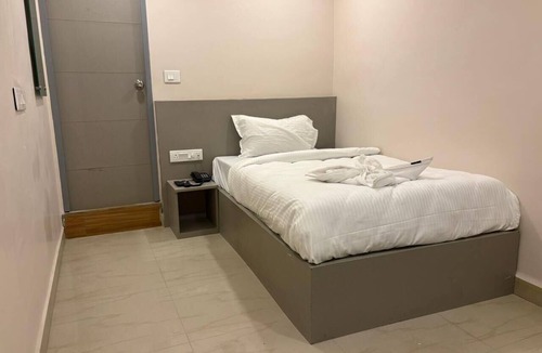 Royapettah Hotel | Hotel Royal King