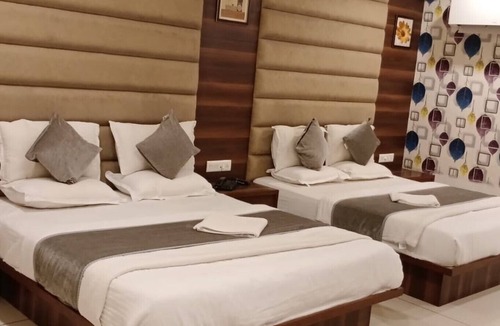 Vadodara Hotel | Hotel Royal King