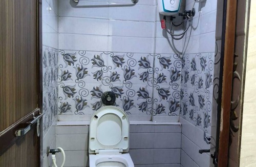 Ahmedabad Hotel | HOTEL ROYAL PALACE
