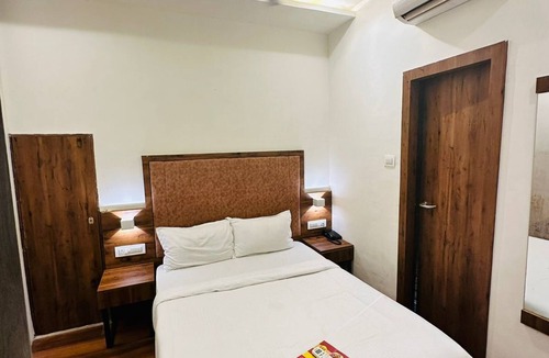 Kurla West Hotel | HOTEL ROYAL PALACE
