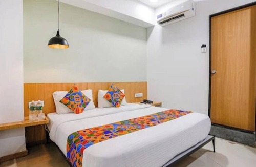 Surat Hotel | Hotel Saarthi Inn Surat