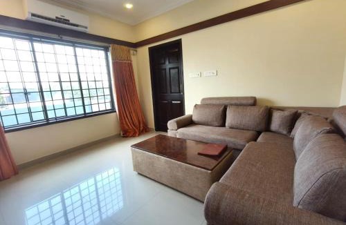 Bhutapandi Hotel | HOTEL SAHANA CASTLE