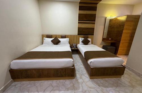 Pallavaram Hotel | Hotel Sai Krish Grand Pallavaram